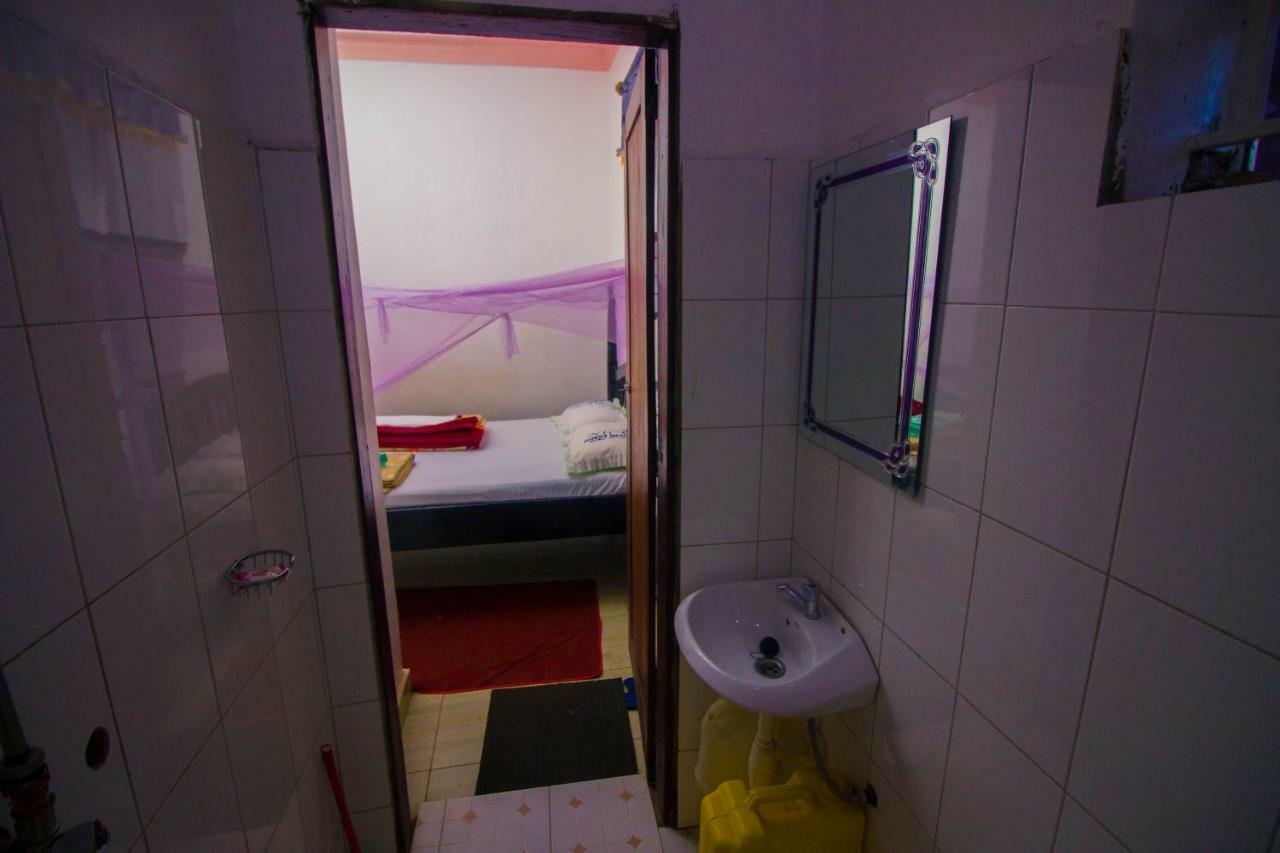 Nice Guest House Jinja Exterior foto